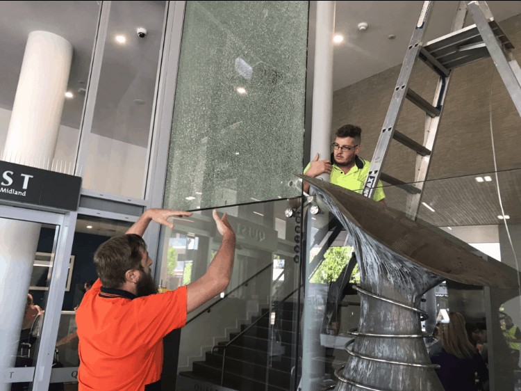 emergency glass repair